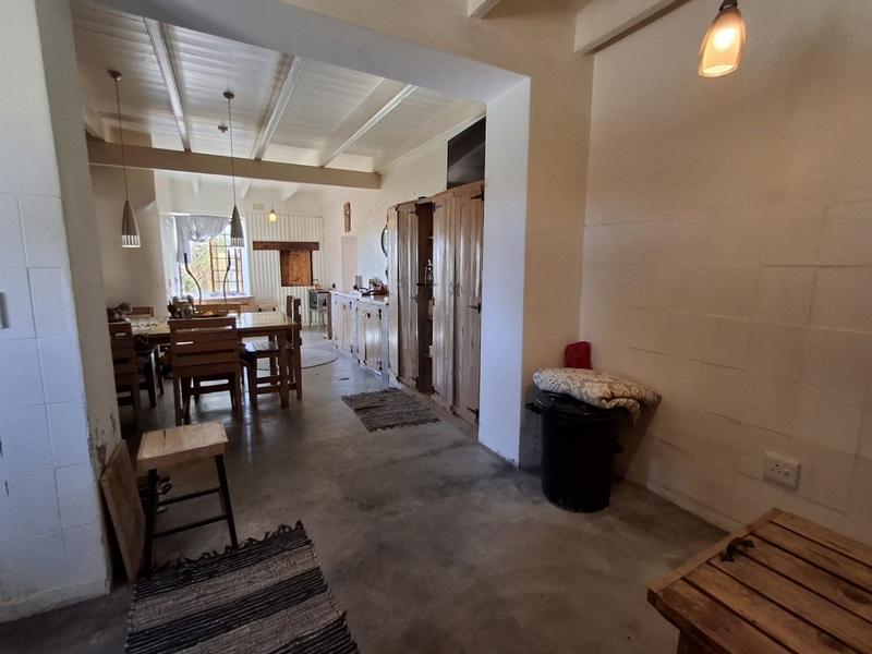 5 Bedroom Property for Sale in Stompneus Bay Western Cape